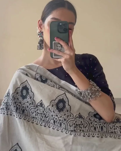 Elegant Handblock Printed Saree – Ivory & Black