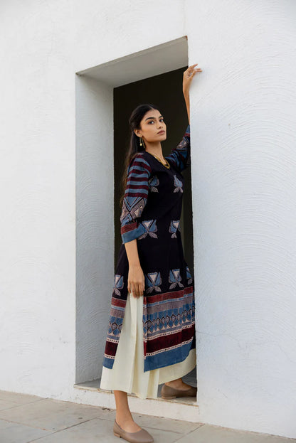 Navy Printed Paneled Cotton Kurta