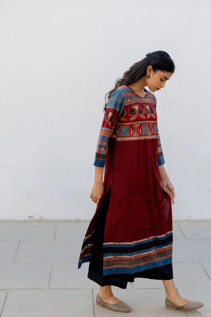 Maroon & Indigo Traditional Motif Print Cotton Kurta