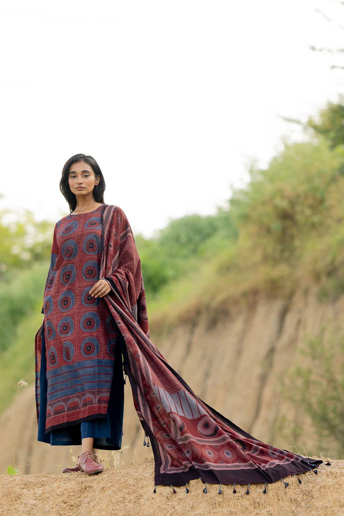 Maroon & Indigo Circular Motif Print Cotton Kurta With Dupatta