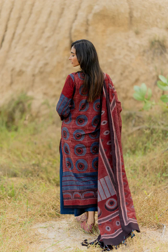 Maroon & Indigo Circular Motif Print Cotton Kurta With Dupatta