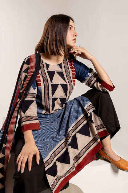 Indigo & Maroon Geometric Print Cotton Kurta With Dupatta