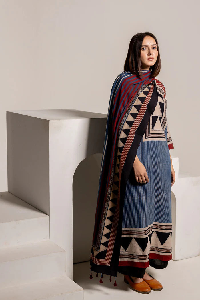 Indigo & Maroon Geometric Print Cotton Kurta With Dupatta